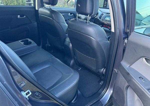Kia Sportage cena 46900 przebieg: 229000, rok produkcji 2014 z Miłakowo małe 742